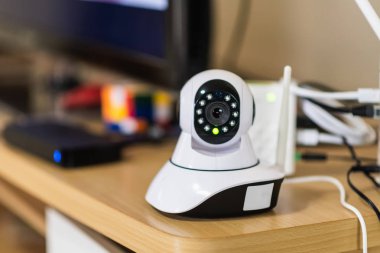 Güvenlik kamerasının masaya yakın çekim