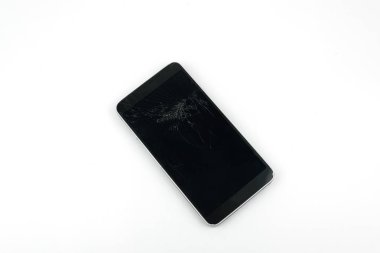 cep telefonu kırık ekran beyaz arka plan üzerinde izole