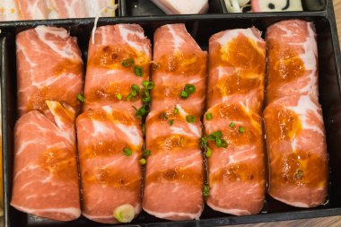Ham sığır eti dilim Barbekü veya Japon tarzı yakiniku için
