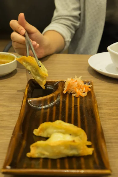 Japanse Gyoza Knoedels Snack Met Sojasaus — Stockfoto