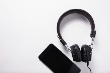kulaklık ve cep telefonu, müzik konsepti