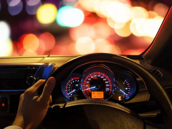 Geceleri, bokeh renk araba