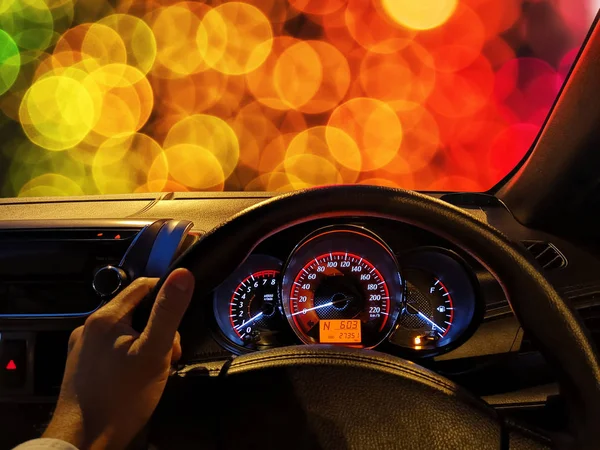 Geceleri, bokeh renk araba