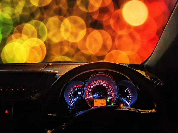 Geceleri, bokeh renk araba