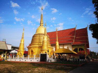 chiang rai Tayland tapınak ve mavi gökte