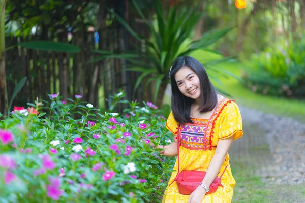 Retrato da menina da Ásia na Tailândia — Fotografia de Stock