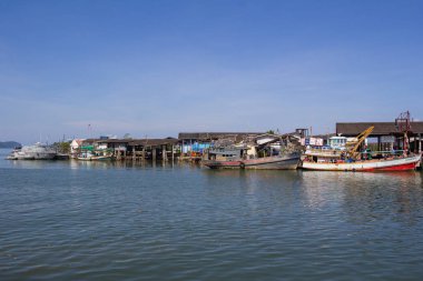 26 Ekim 2012, Rayong 'daki Payam Adası limanı. Tayland