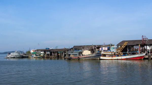 26. Oktober 2012, der Hafen auf der Insel Payam bei Rayong. Thailand — Stockfoto