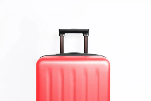 Βαλίτσα Ελαφρύ Κόκκινο Φόντο Θέση Για Κείμενο Ελάχιστη Δημιουργικό Ταξίδι — Φωτογραφία Αρχείου