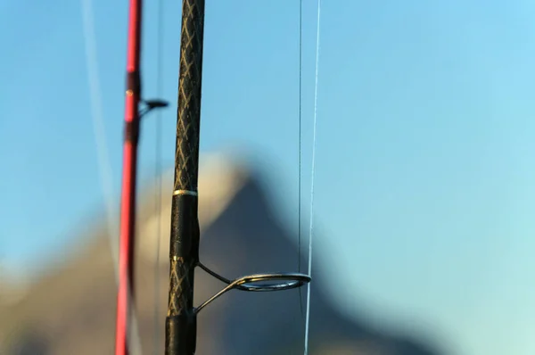 Dois Nevos Fundo Água Montanhas Norte Noruega Pesca — Fotografia de Stock