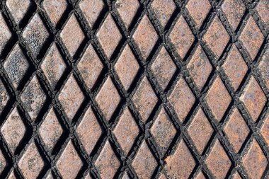 Paslı geçmişe dönük yakın plan elmas plaka fırtına gideri kapağı web sitesi pazarlama arkaplanı için uygun mimari mimari düzen desen dekorasyon poster tasarımı sunumu