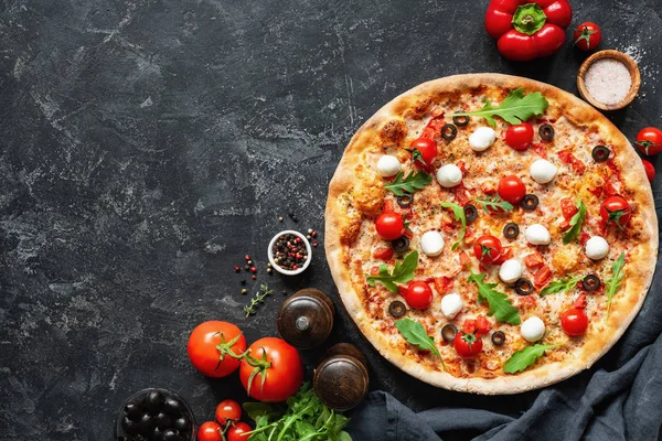 Italian Pizza Black Concrete Background Copy Space Text Tasty Pizza — Stock Photo, Image