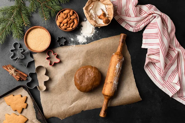 Gingerbread cookie baking. Christmas Holiday Baking — Stock Photo, Image