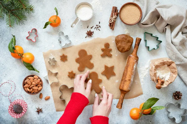 Preparation of gingerbread cookies. Festive Christmas baking — Stock Photo, Image
