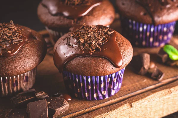 Schokoladenmuffins mit Ganache — Stockfoto
