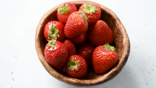 Detener Animación Movimiento Fresas Tazón — Vídeos de Stock