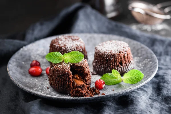 Pasteles de chocolate con lava — Foto de Stock