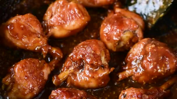 Préparation Des Cuisses Poulet Avec Sauce Cuisiner Nourriture Poulet Barbecue — Video