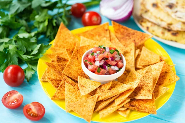 Corn Tortilla Chips Nachos With Paprika And Tomato Salsa — Stock Photo, Image