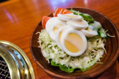 Tipik bir Japon kahvaltı seti..