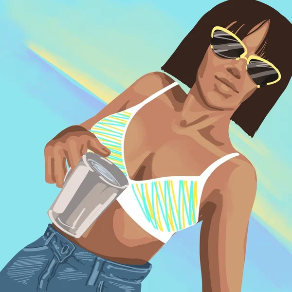 Stylowy kolorowy rysunek modnej dziewczyny w dżinsach kąpielowych i okularach przeciwsłonecznych z filiżanką w ręku zbliżenie — Zdjęcie stockowe