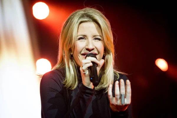 Ellie Goulding Performing Stage Music Festival — Stock Photo, Image
