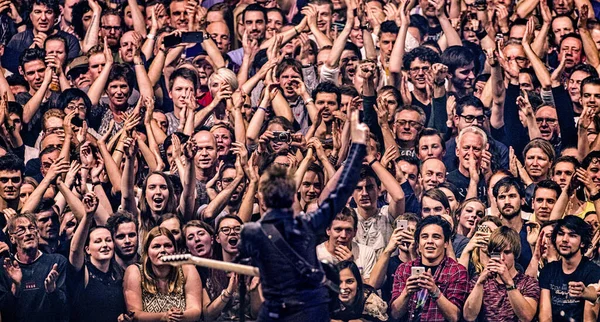 Muse Apresentando Palco Durante Festival Música — Fotografia de Stock