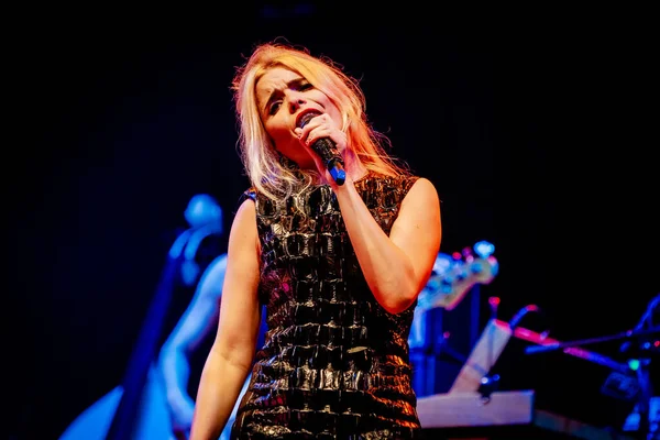 Paloma Faith Performing Stage Music Festival — Stock Photo, Image