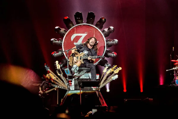 Foo Fighters Apresentando Palco Durante Festival Música — Fotografia de Stock