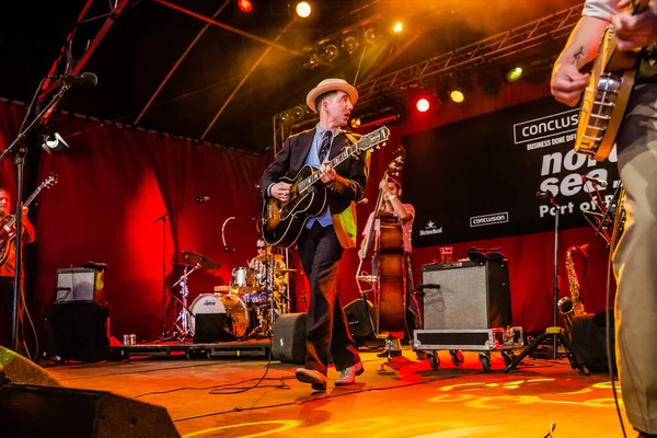 Pokey Lafarge Esibendosi Sul Palco Durante Festival Musicale — Foto Stock