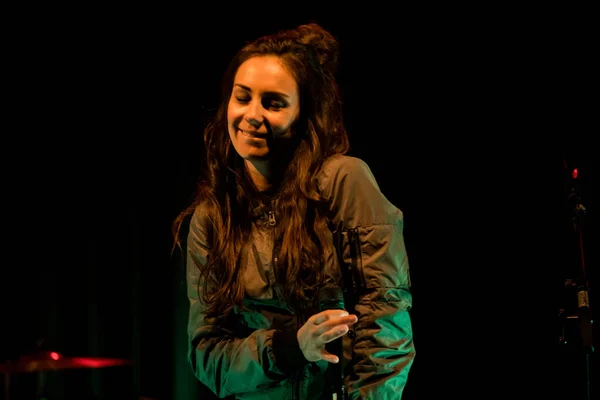 Amy Shark Apresentando Palco Durante Festival Música — Fotografia de Stock