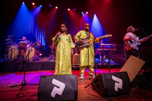 Amadou Mariam Actuando Escenario Durante Festival Música Guess Who — Foto de Stock