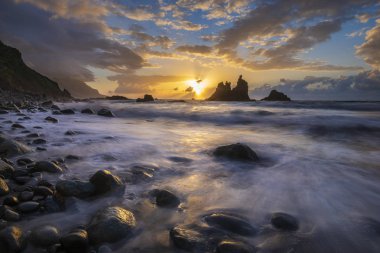 deniz manzara, dinamik günbatımı okyanus. Benijo Tenerife
