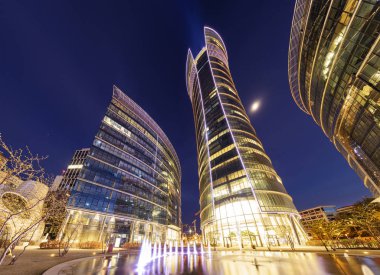 Varşova, Polonya-Nisan 2018:modern ofis binaları-Varşova spire, Varşova'daki iş merkezi