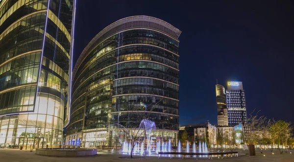 Varşova, Polonya-Nisan 2018:modern ofis binaları-Varşova spire, Varşova'daki iş merkezi