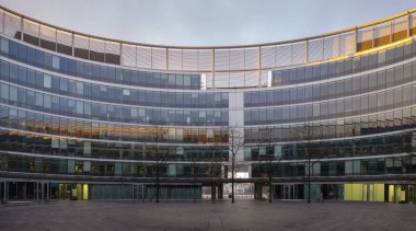 Sonbahar desenli modern mimari