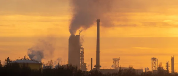 Rökning Kemisk Fabrik Skorstenar Panorama Luften Miljön Polluti — Stockfoto