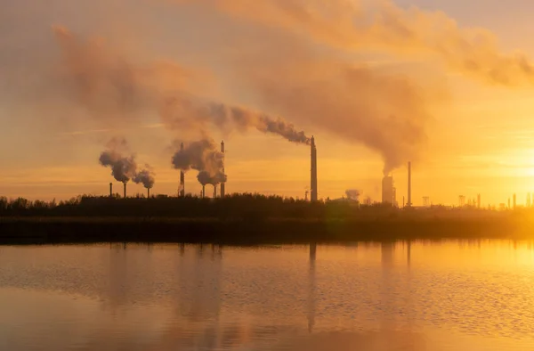 Rökning Kemisk Anläggning Skorstenar Air Miljö Föroreningar Koncept — Stockfoto