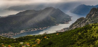 Doğal görünümü Körfezi Kotor, Karadağ