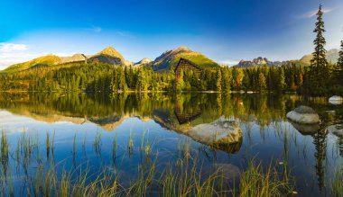 Julian Alps İtalya dağ Gölü manzaralı görünüm