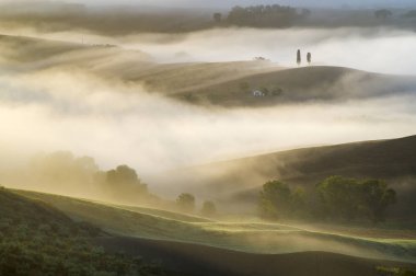 Tuscan doğal görünümünü manzara güneş doğarken, Pienza, İtalya