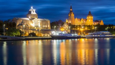Szczecin, Polonya eski şehir panoraması gece 