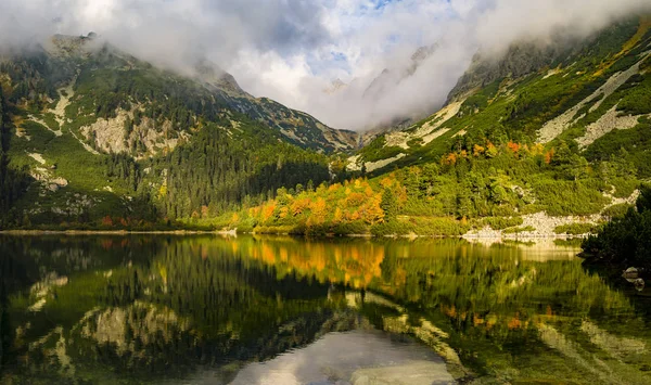 Vista Panoramica Sul Lago Montagna Delle Alpi Giulie Italia — Foto Stock