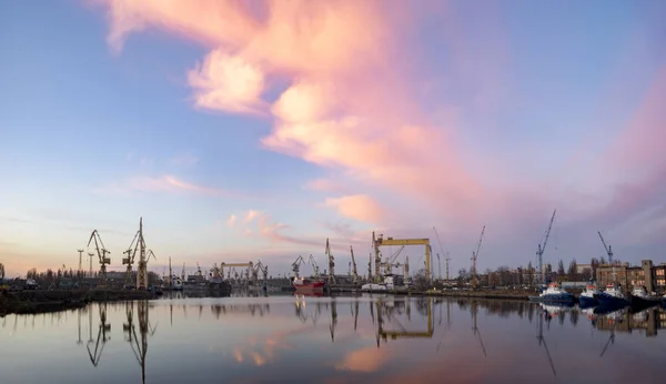 Ναυπηγεία Επισκευής Και Quay Στο Szczecin Πολωνία — Φωτογραφία Αρχείου