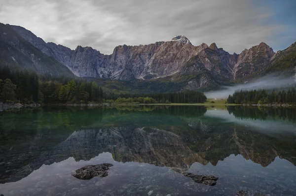 Vista Panorámica Del Lago Montaña Verano —  Fotos de Stock