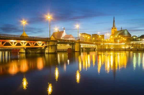 Szczecin, Polonya eski şehir panoraması gece 