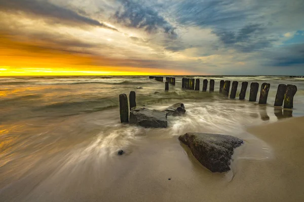 Vista Panorâmica Pôr Sol Dramático Sobre Mar Báltico — Fotografia de Stock