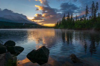 Tenerife, Anaga Dağları rocky kayalıklardan Sunrise