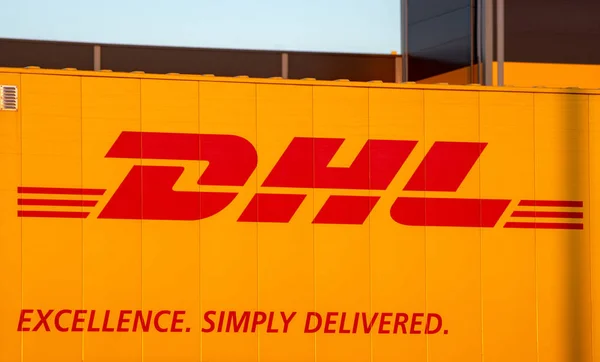 Szczecin Polen Januar 2019 Dhl Logo Container Amazon Logistikcenter - Stock-foto