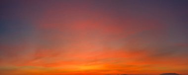 sunrise güzel gökyüzüne doğal görünümünü